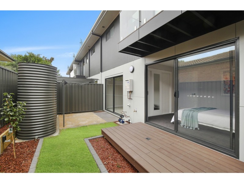 2/17 Melbourne Street, East Gosford NSW 2250