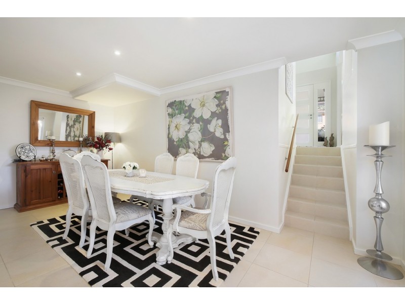 1/24 Beveridge Drive, Green Point NSW 2251