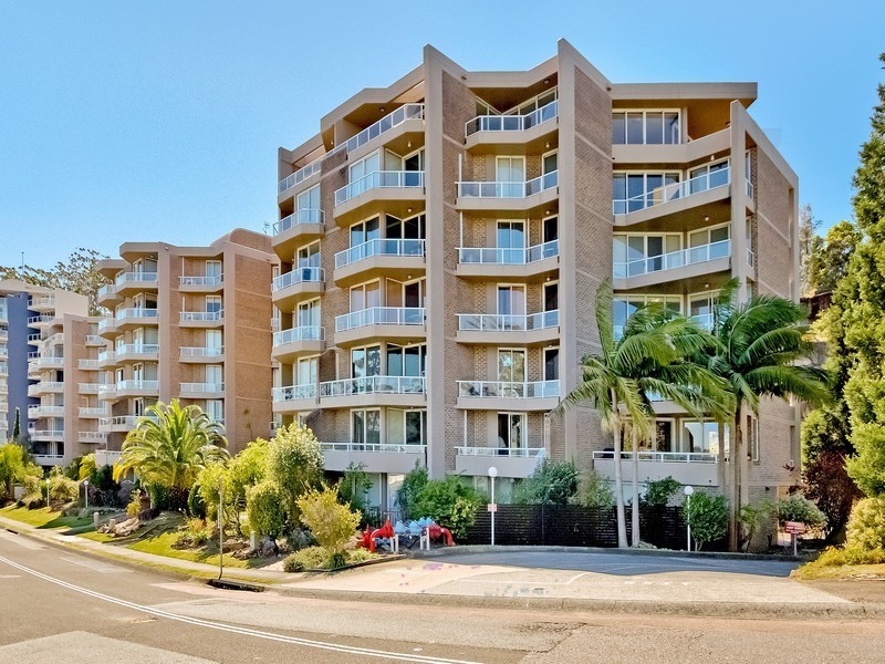 46/91-95 John Whiteway Drive, Gosford NSW 2250