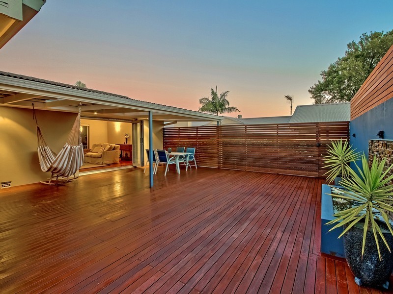 106 Albany Street, Point Frederick NSW 2250