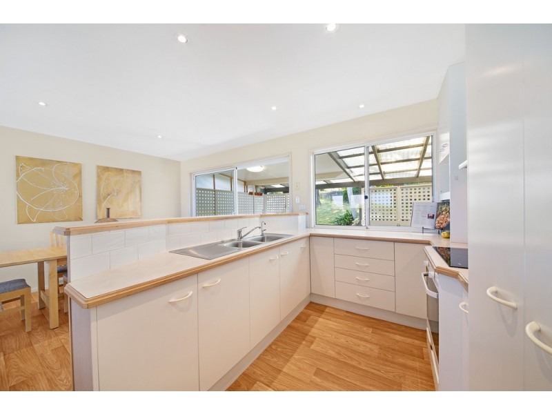 1 Bay View Avenue, East Gosford NSW 2250