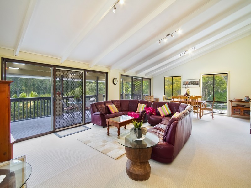 9 Sarah Road, Matcham NSW 2250