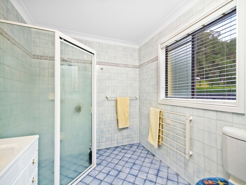 9 Sarah Road, Matcham NSW 2250