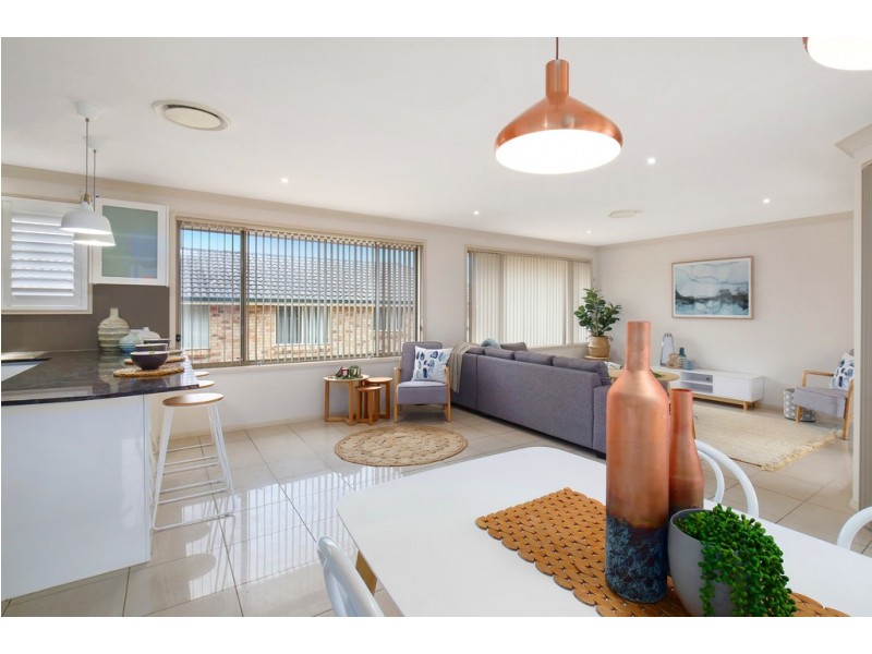 2/55 Russell Street, East Gosford NSW 2250