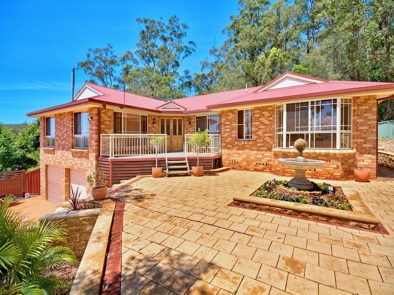 42 Katherine Crescent, Green Point NSW 2251