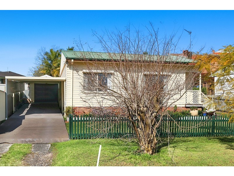 3 Headlam Parade, Springfield NSW 2250
