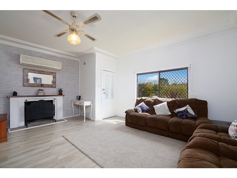 3 Headlam Parade, Springfield NSW 2250