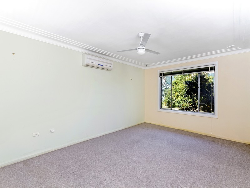 7 The Grove, Wyoming NSW 2250