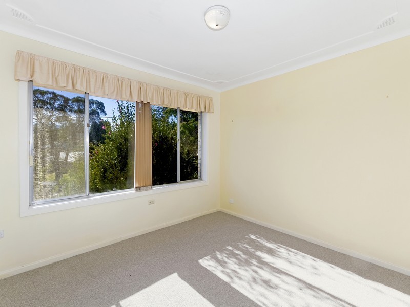 7 The Grove, Wyoming NSW 2250