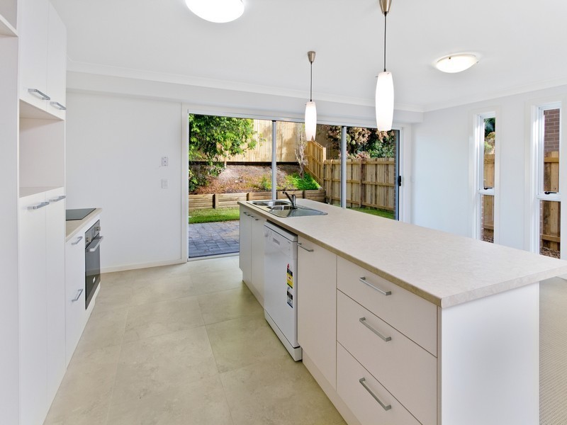 2/1-9 Burns Road, Ourimbah NSW 2258