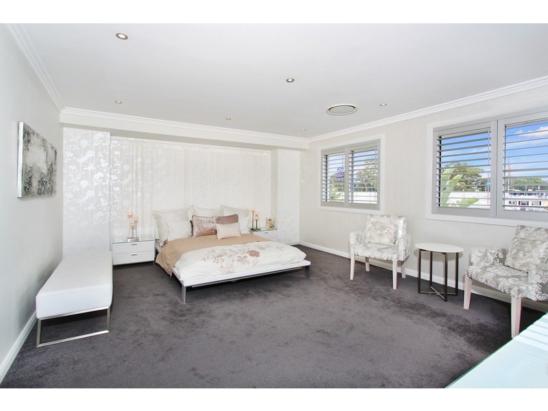 12A Harrison Street, Point Frederick NSW 2250