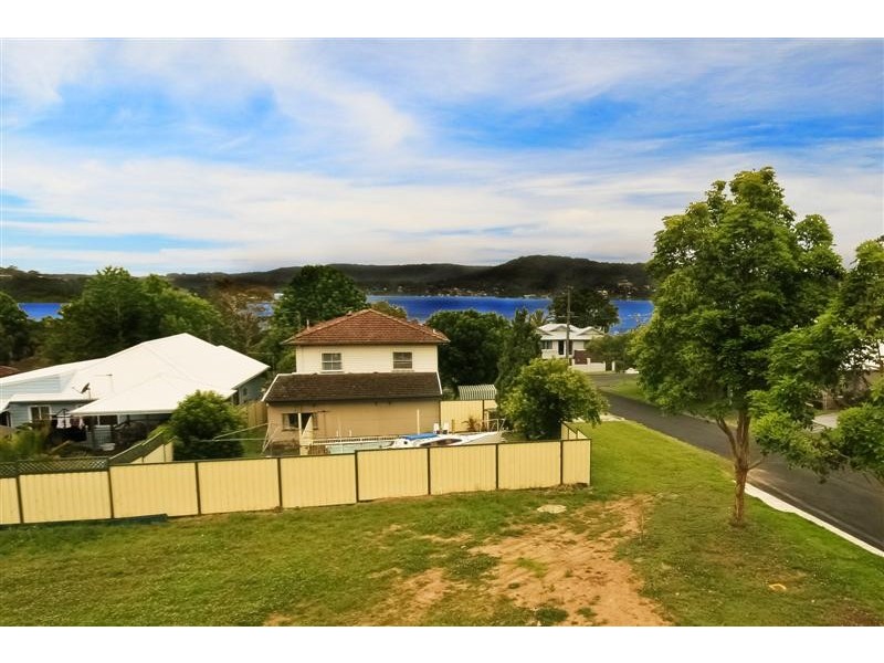 12A Harrison Street, Point Frederick NSW 2250