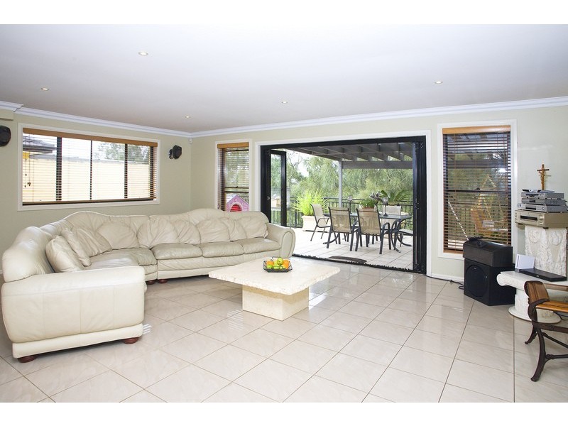 26/2 Adcock Avenue, West Gosford NSW 2250