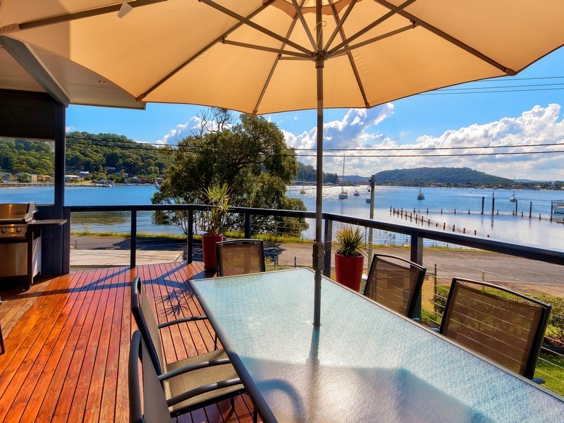 6 Pretty Beach Road, Pretty Beach NSW 2257