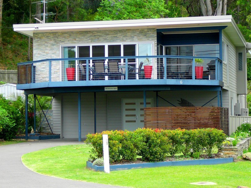 6 Pretty Beach Road, Pretty Beach NSW 2257
