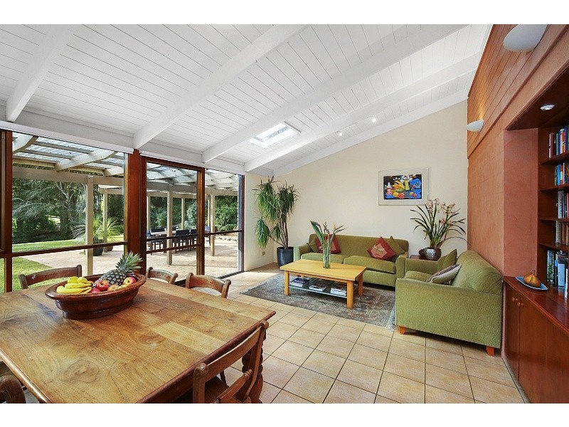 108 Oak Road, Matcham NSW 2250