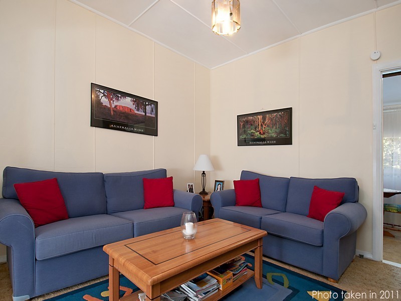 17 Spring Avenue, Springfield NSW 2250