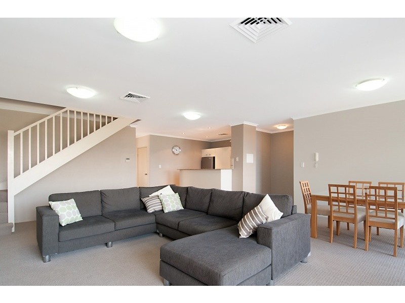 13/6-10 Broadview Avenue, Gosford NSW 2250