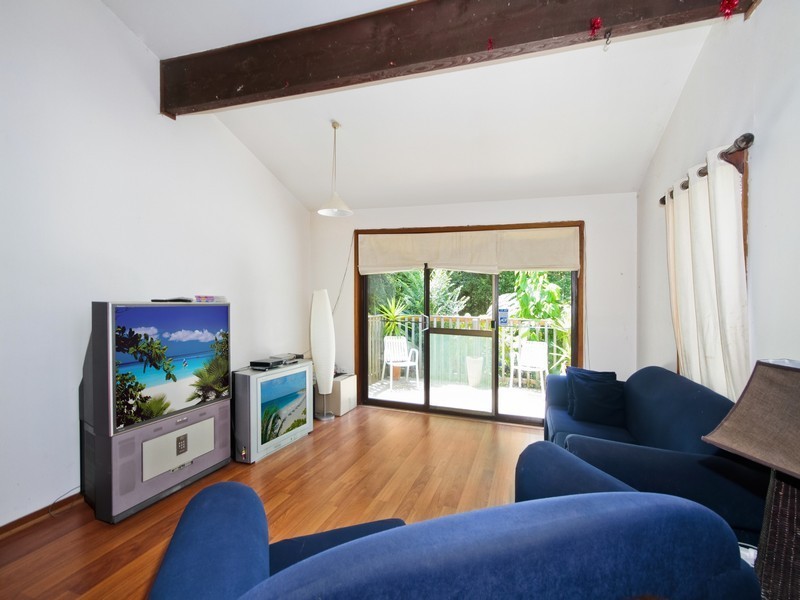 4 Heather Crescent, Wyoming NSW 2250