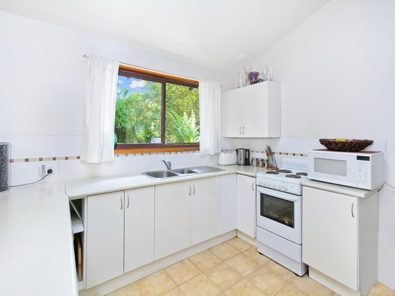 4 Heather Crescent, Wyoming NSW 2250