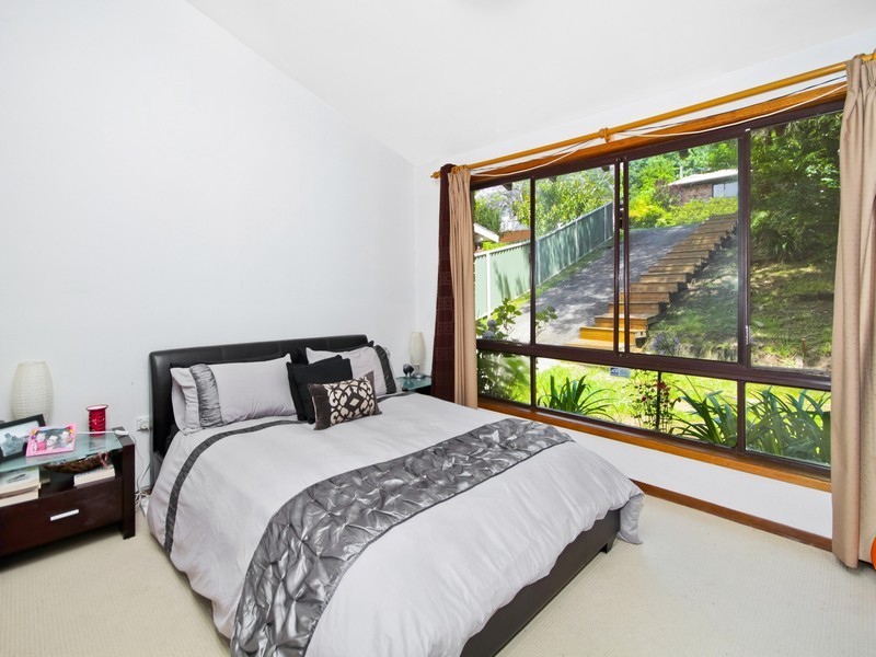 4 Heather Crescent, Wyoming NSW 2250