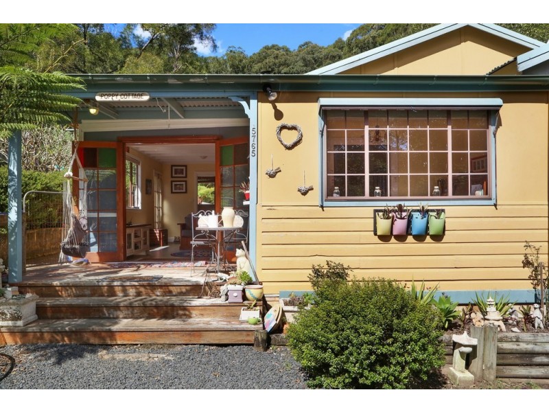 246 Oak Road, Matcham NSW 2250