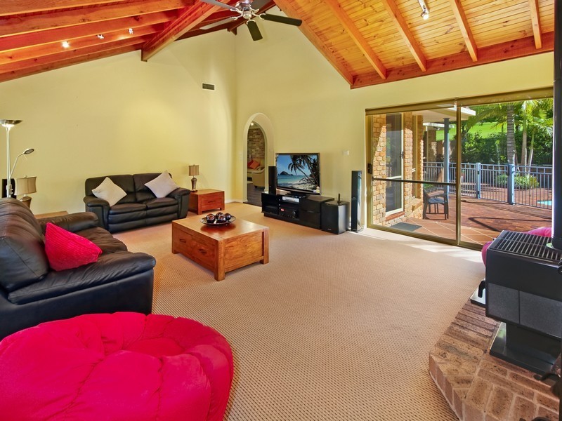 5 Currawong Road, Wamberal NSW 2260