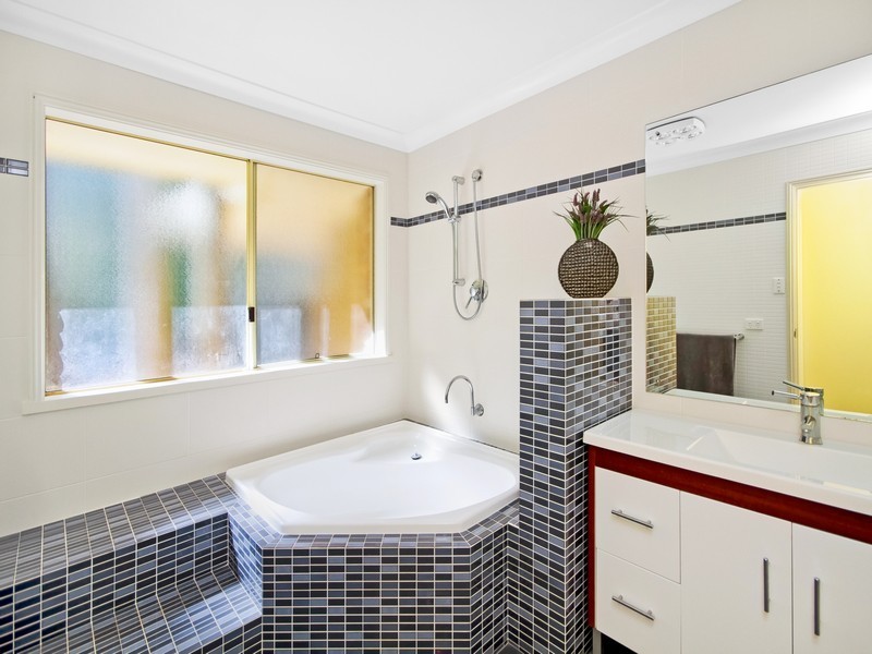 5 Currawong Road, Wamberal NSW 2260
