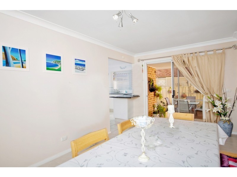 2/24 Beveridge Drive, Green Point NSW 2251