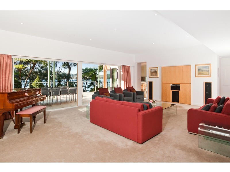 19 Albany Street, Point Frederick NSW 2250