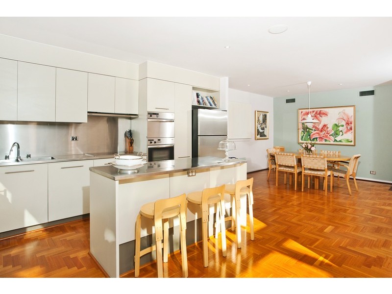 19 Albany Street, Point Frederick NSW 2250