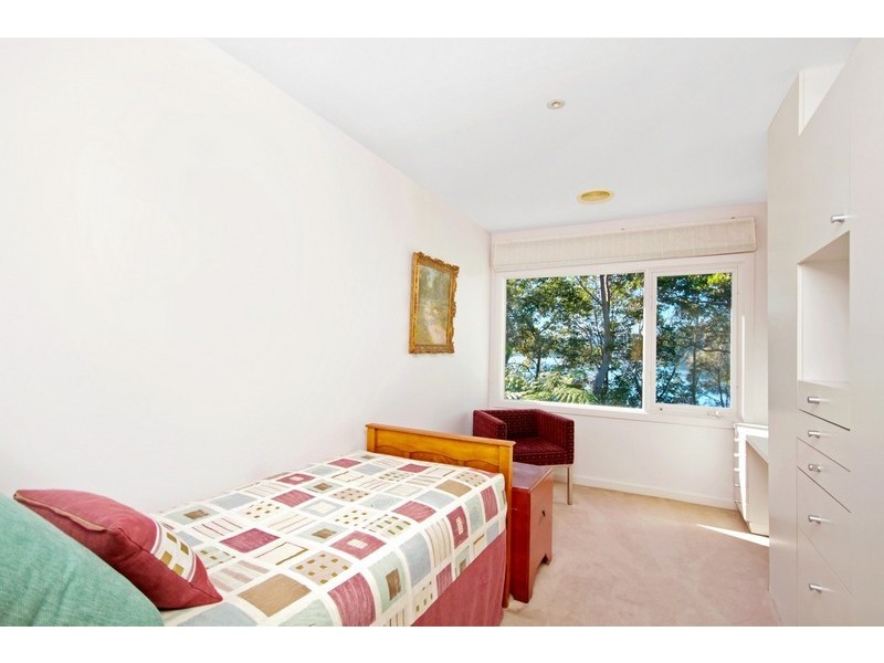 19 Albany Street, Point Frederick NSW 2250