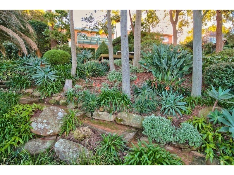 19 Albany Street, Point Frederick NSW 2250