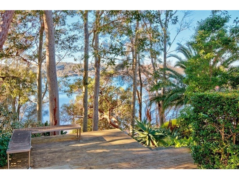 19 Albany Street, Point Frederick NSW 2250