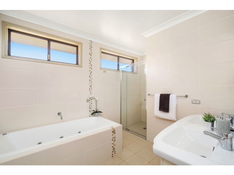 12 Lakewood Avenue, Green Point NSW 2251
