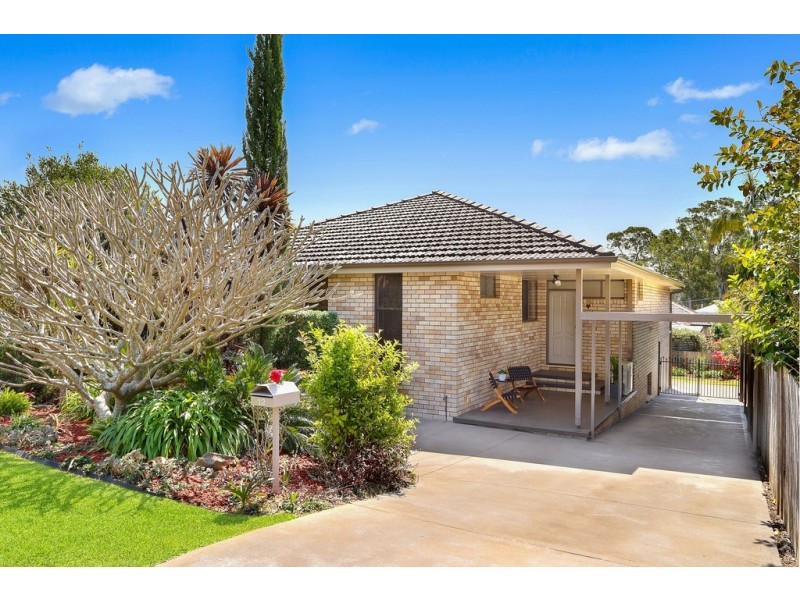 12 Lakewood Avenue, Green Point NSW 2251