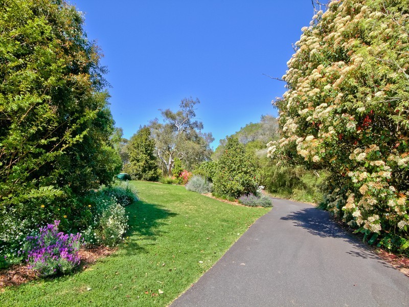 2  Niclins Road, Mangrove Mountain NSW 2250