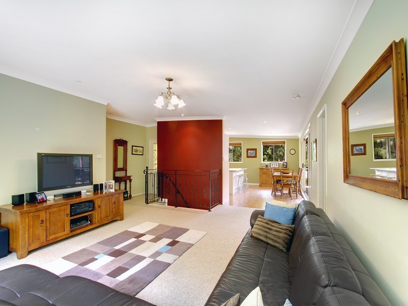 43 Oak Road, Matcham NSW 2250