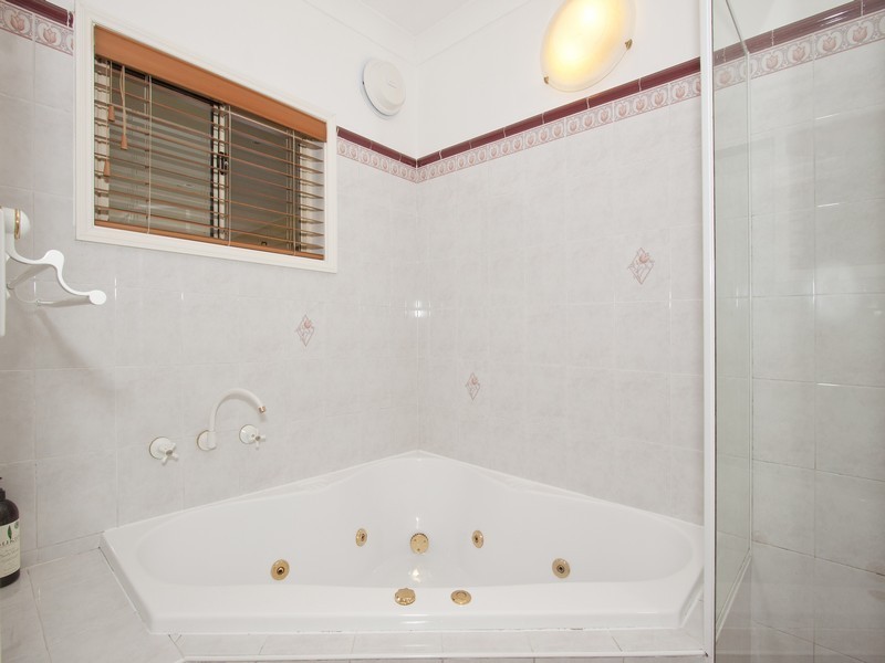 43 Oak Road, Matcham NSW 2250