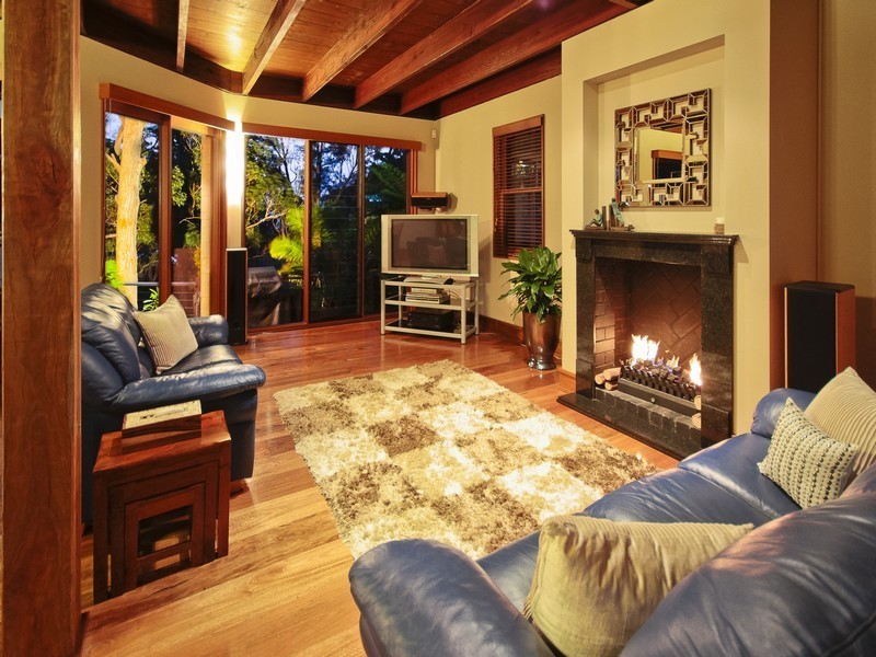 4 Wards Hill Rd, Killcare Heights NSW 2257