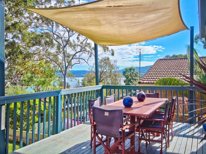 14 Marilyn Parade, Green Point NSW 2251