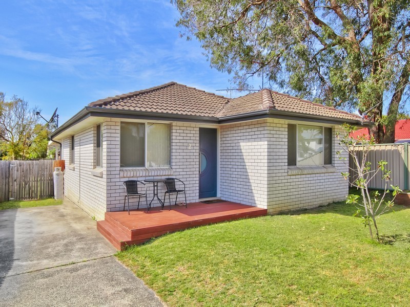 2 Mascot Street, Woy Woy NSW 2256