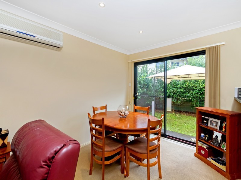 13/297A Henry Parry Drive, Wyoming NSW 2250