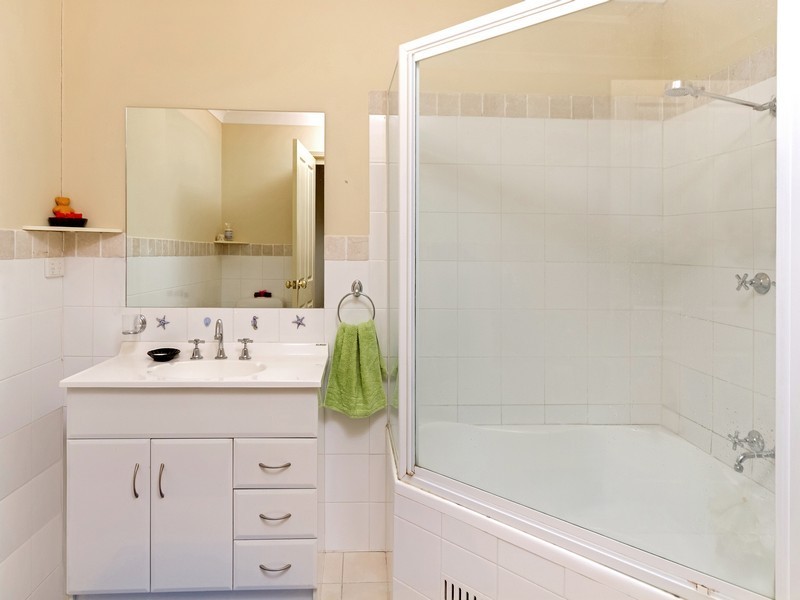 13/297A Henry Parry Drive, Wyoming NSW 2250