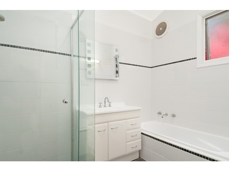 20 Kimpton Place, Wyoming NSW 2250