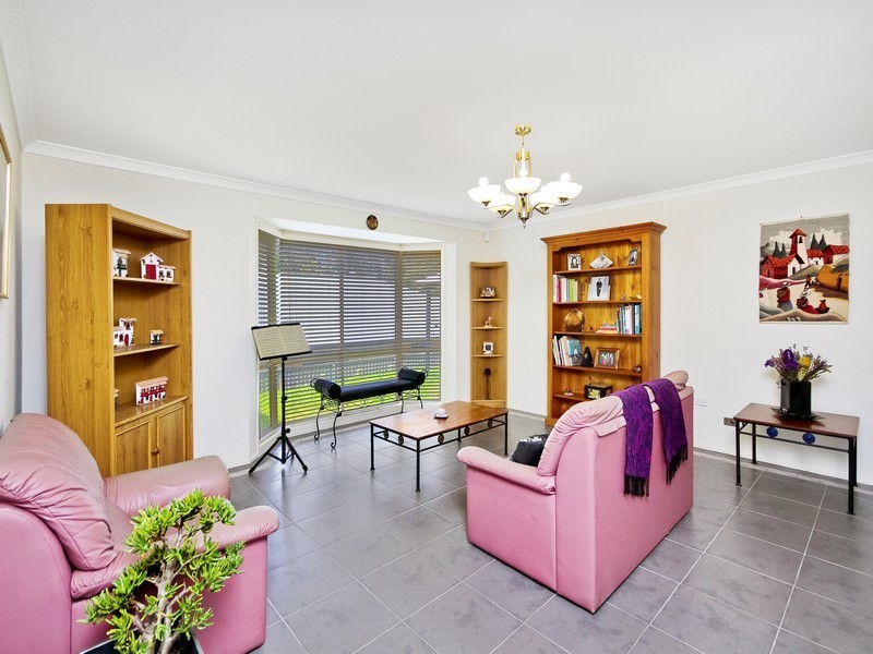 5 Cobbedah Drive, Springfield NSW 2250