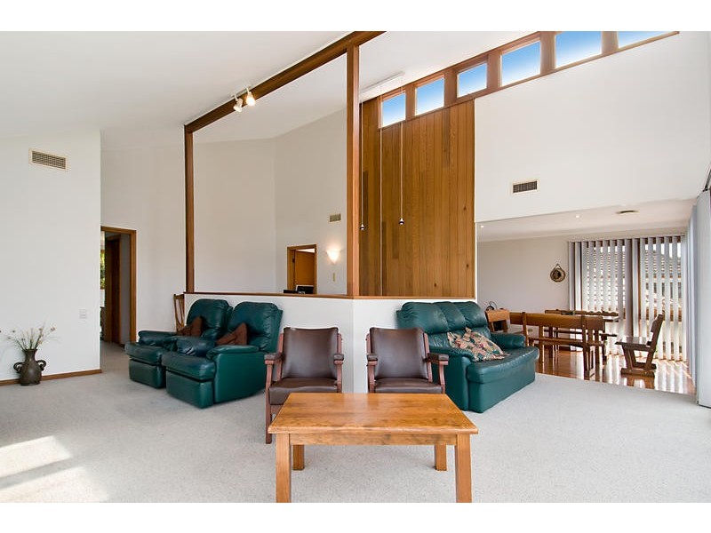 18 Frederick Street, East Gosford NSW 2250