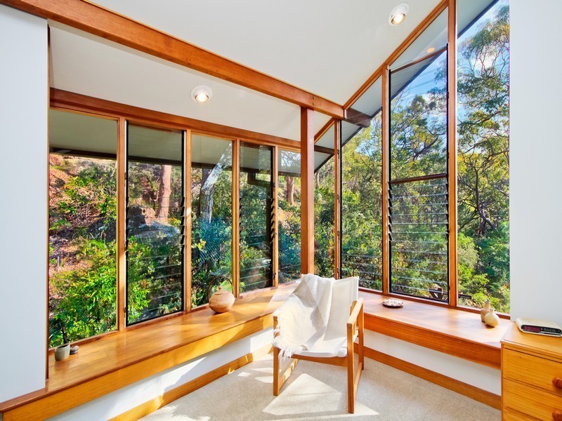 10 Flora Avenue, Hardys Bay NSW 2257