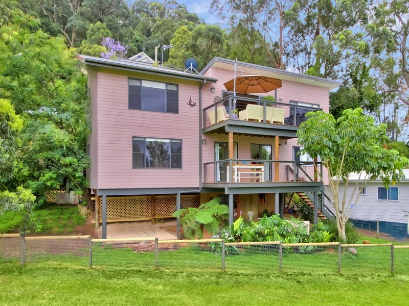 60 Broadwater Drive, Saratoga NSW 2251
