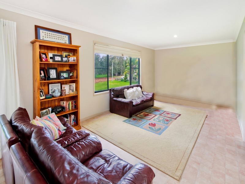 60 Broadwater Drive, Saratoga NSW 2251